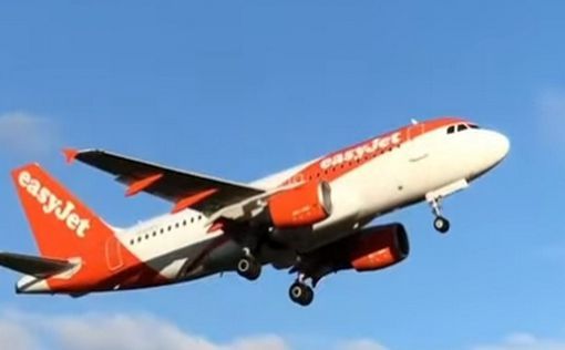 Пилот самолета easyJet потерял сознание во время полета