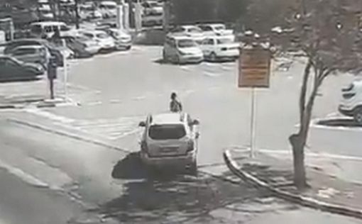 Видео: момент автомобильной атаки в Акко