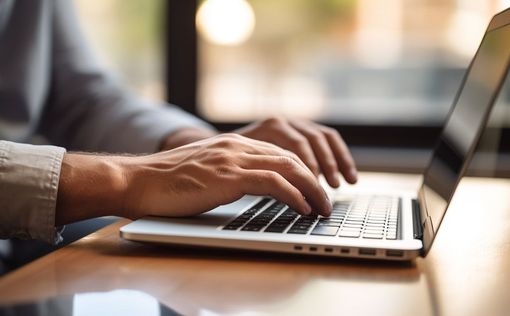 How to Choose the Right Laptop for Work, Study, or Play