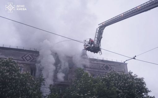 Массированная атака РФ на Киев: есть погибшие и раненые, разрушены дома. Фото