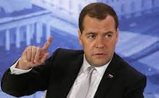 Медведев вновь пригрозил "судным днем" всему человечеству