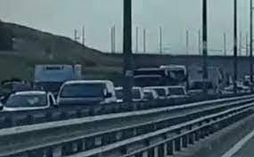 На границе между РФ и Беларусью установили посты: образовалась большая очередь