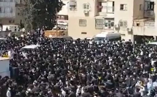 Тысячи хасидов на похоронах в Ашдоде: стычки с полицией