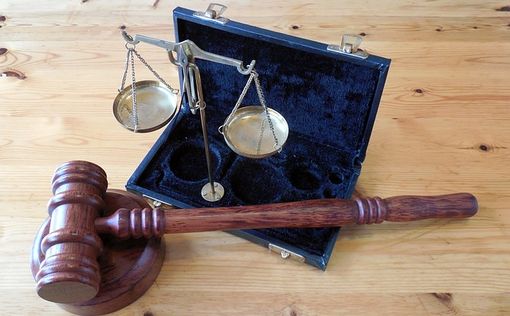 Учительница получит 5 миллионов за обвинения в сексе с подростком