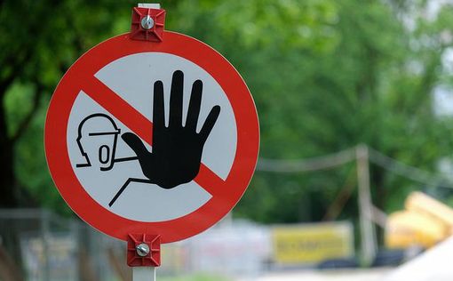 Женщины и трансгендеры могут появиться на дорожных знаках в Израиле