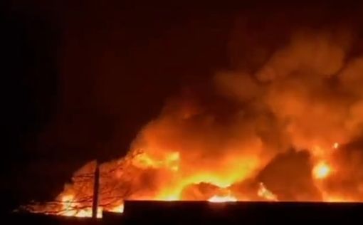 В Подмосковье сгорели гигантские склады продовольствия