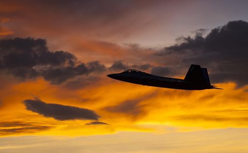 Трамп анонсировал создание нового истребителя F-55 и модернизацию F-22