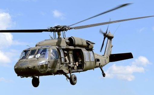 Человек, врезавшийся на снегоходе в вертолет Black Hawk, подал иск на $9,5 млн