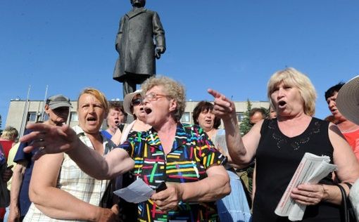 Женский "батальон" сепаратисток в Красном Луче