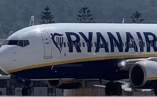 18 человек получили травмы, покидая самолет Ryanair из-за ложной тревоги
