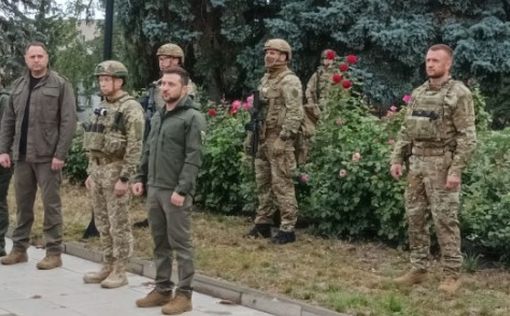 Зеленский побывал в освобожденном Изюме. Фото