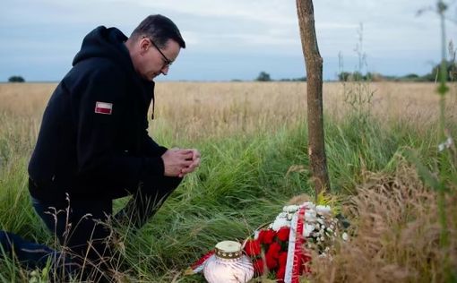 Премьер Польши приехал в Украину почтить память жертв Волынской трагедии. Фото