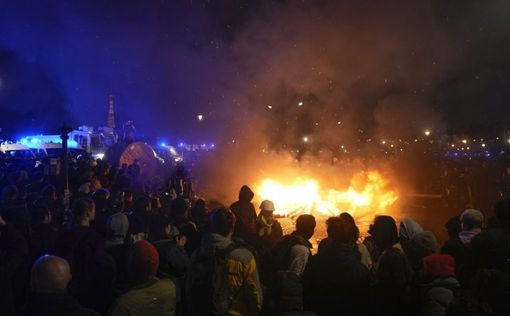 Мы не остановимся: Из-за пенсионной реформы Париж потрясли жесткие протесты